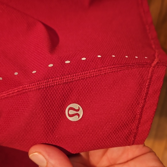 LULULEMON LIGHTWEIGHT HIGH NECK LONG SLEEVE S - Picture 6 of 9